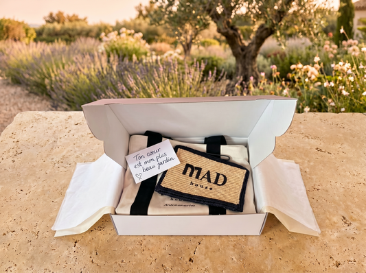 Pochette Mad Essential